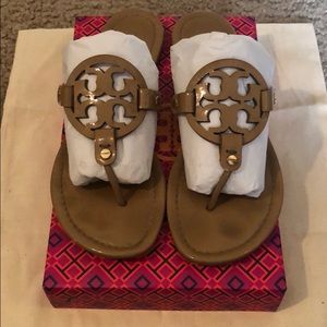 ⭐️AUTHENTIC TORY BURCH MILLERS⭐️ Size 8
